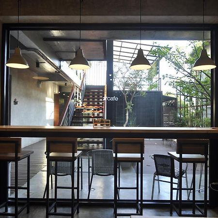 Zzziesta Chiang Mai Bed & Breakfast Exterior photo